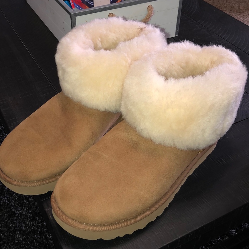 Ugg Mini Fluff